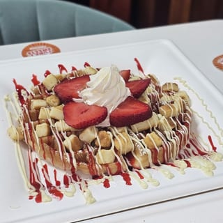 Strawberry CheeseCake Waffle
